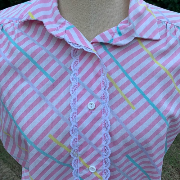 Vintage 80s/90s Dolly Button-Up - Picture 3 of 7